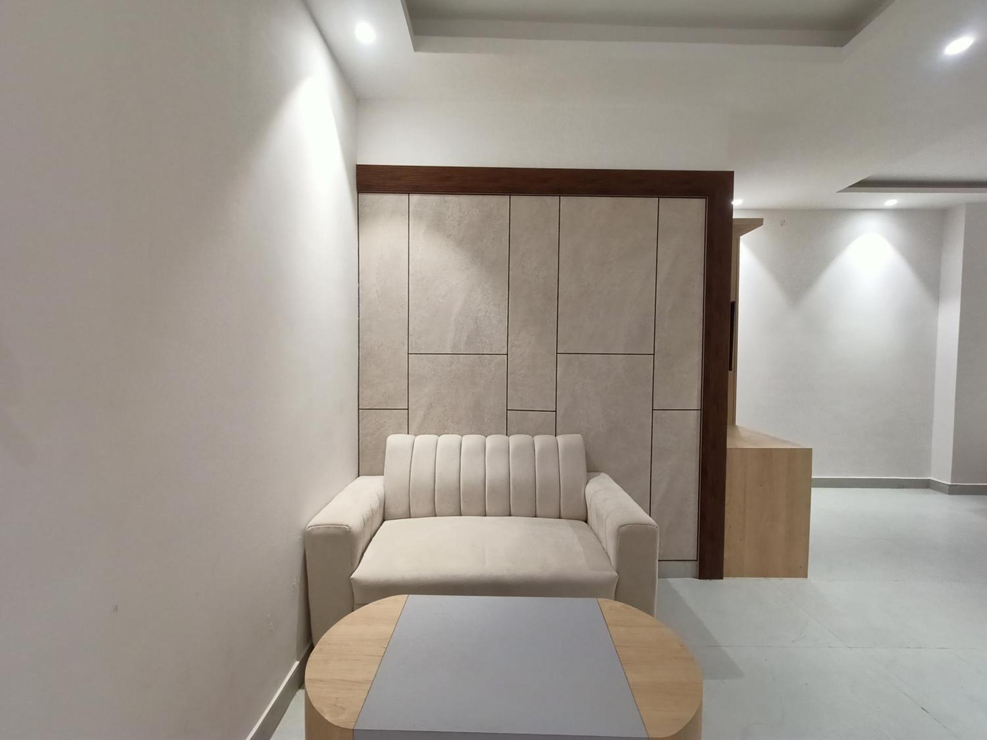 Hotel Global Inn -1 Km From Railway Station - Lift Food And Free Parking 勒克瑙 外观 照片