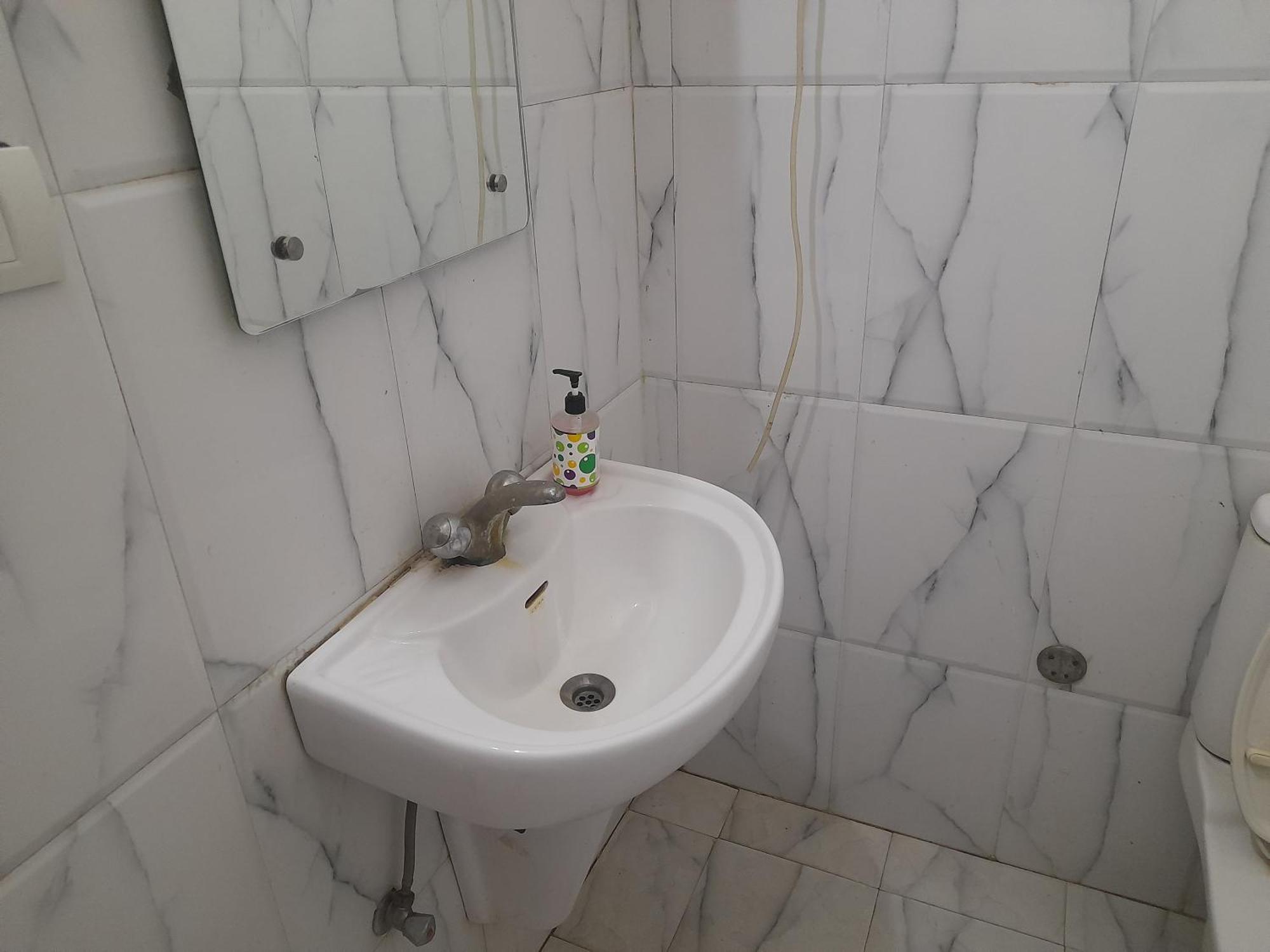 Hotel Global Inn -1 Km From Railway Station - Lift Food And Free Parking 勒克瑙 外观 照片