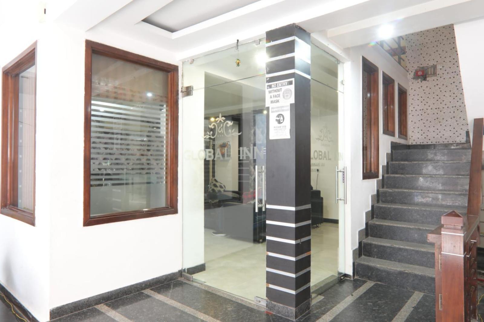 Hotel Global Inn -1 Km From Railway Station - Lift Food And Free Parking 勒克瑙 外观 照片
